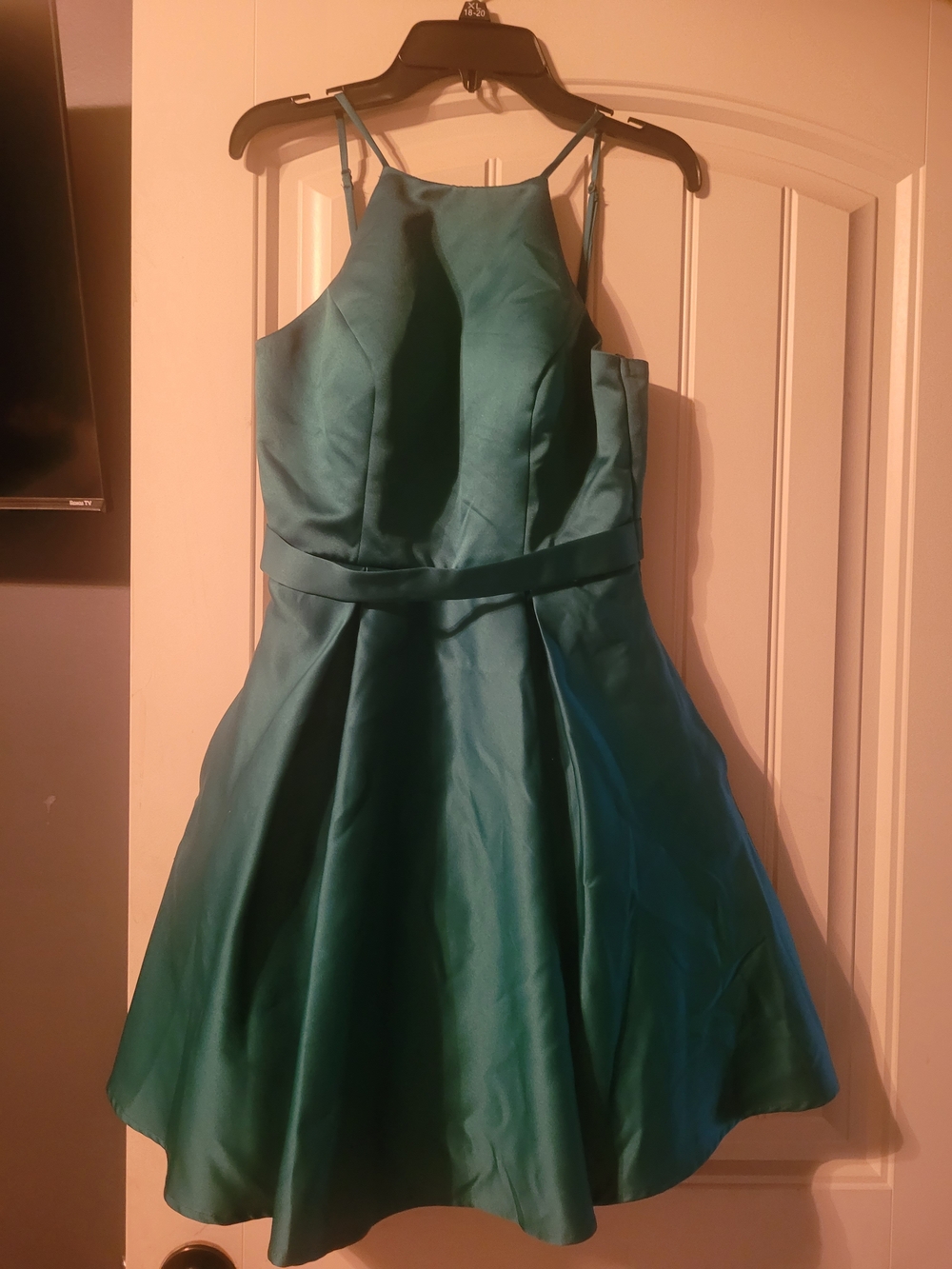 Juniors Emerald Green Satin Fit-and-Flare Party Dress